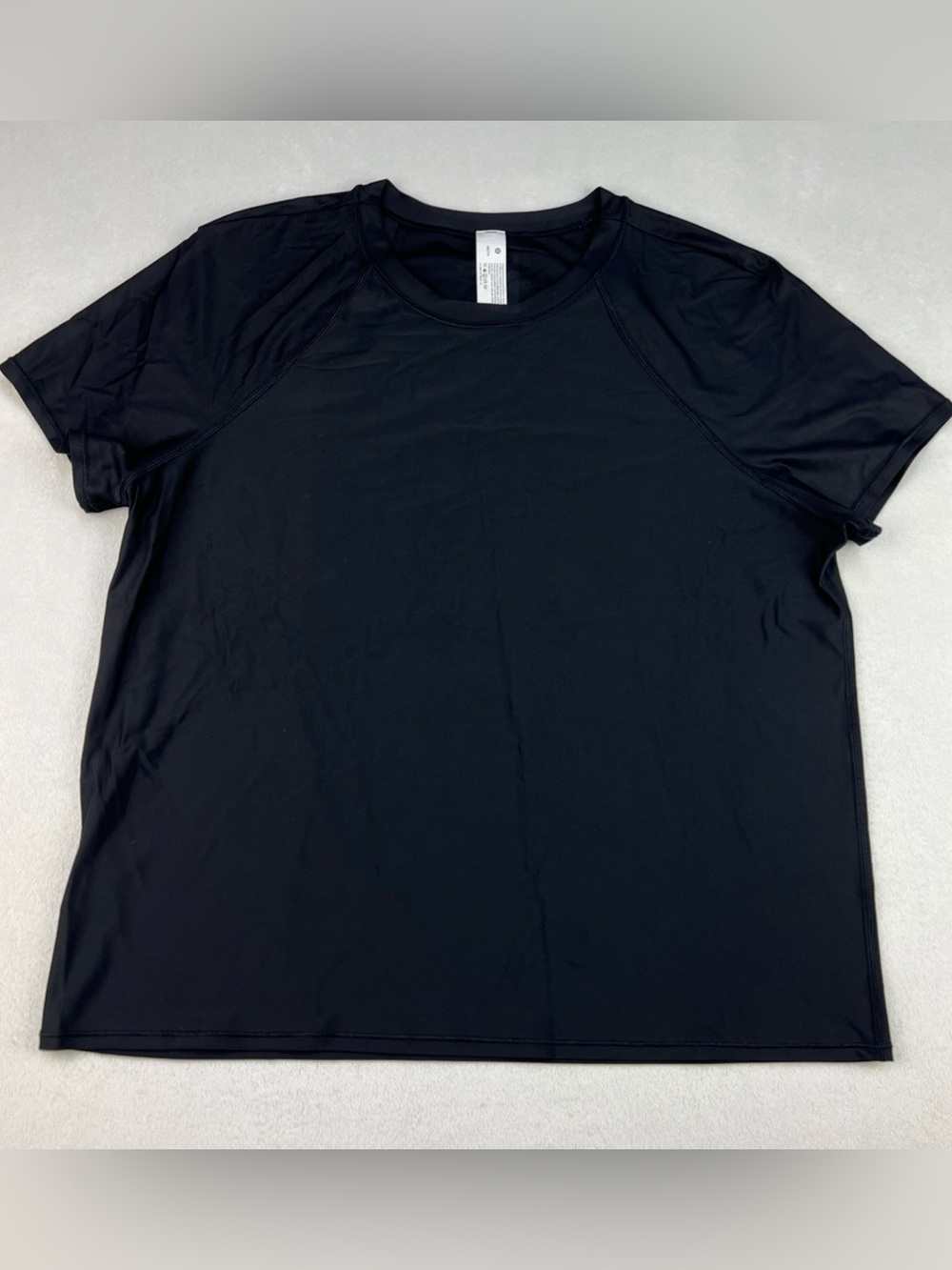 Lululemon Women’s XS Swiftly Tech Short Sleeve Athletic Stretch Top Black